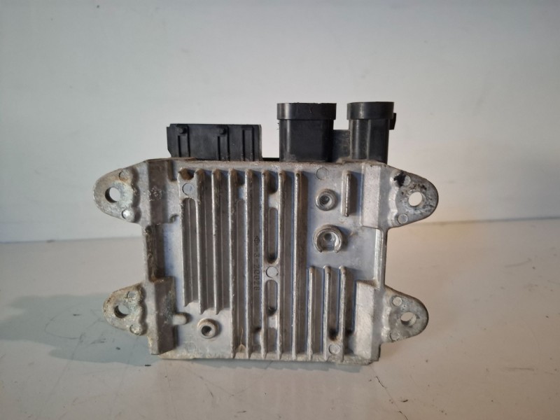 Recambio de centralita direccion para citroen c3 8hx referencia OEM IAM 9649847780  