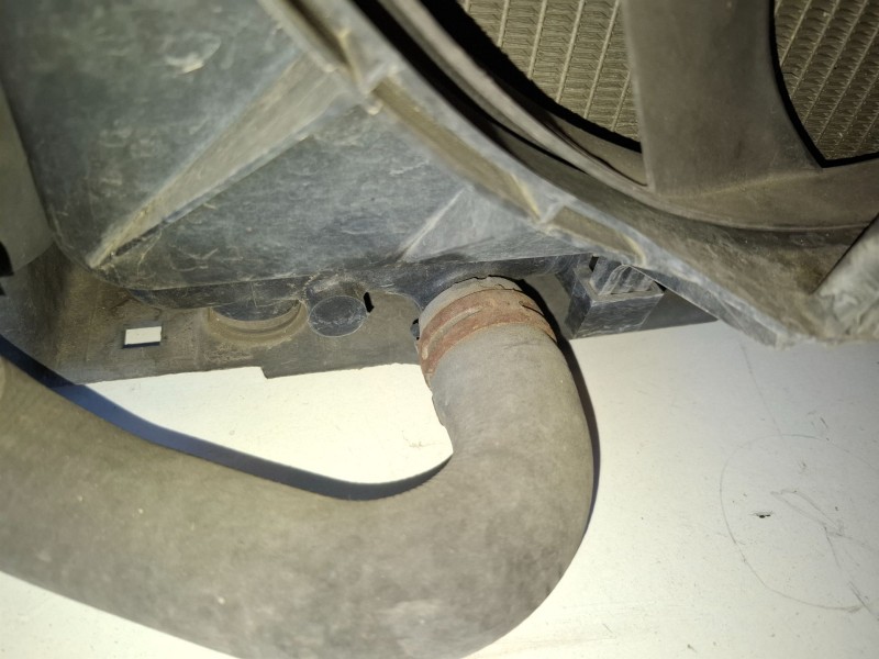 Recambio de radiador agua para citroen c3 8hx referencia OEM IAM   
