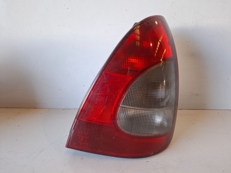 Recambio de piloto trasero derecho para daewoo nubira wagon x20sed referencia OEM IAM   
