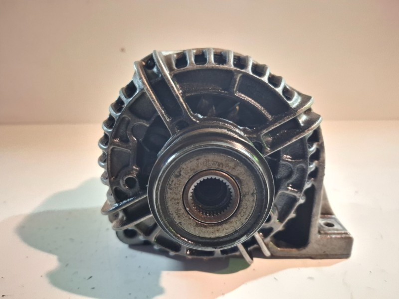 Recambio de alternador para volvo s80 berlina b5244t3 referencia OEM IAM 8622786  