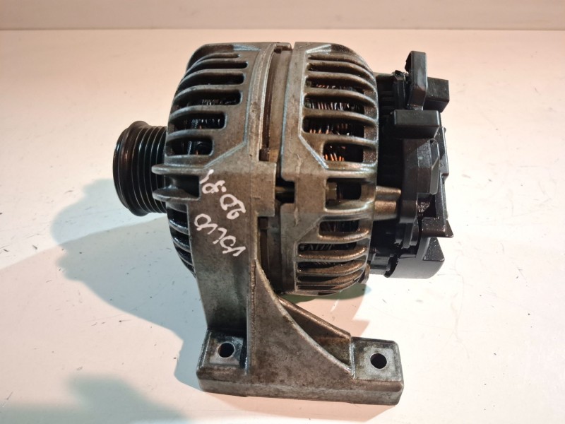 Recambio de alternador para volvo s80 berlina b5244t3 referencia OEM IAM 8622786  