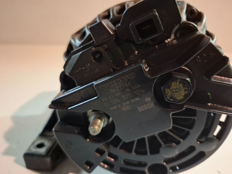 Recambio de alternador para volvo s80 berlina b5244t3 referencia OEM IAM 8622786  