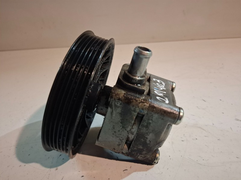 Recambio de bomba direccion para volvo s80 berlina b5244t3 referencia OEM IAM 8683377  