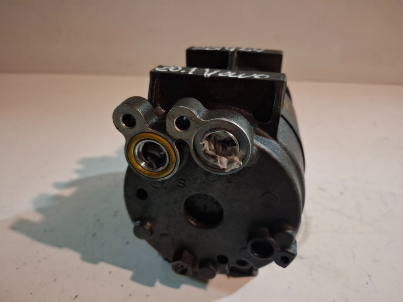 Recambio de compresor aire acondicionado para volvo s80 berlina b5244t3 referencia OEM IAM 8684287  