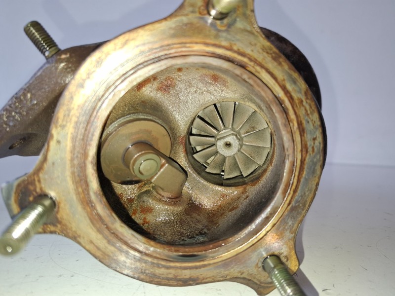 Recambio de turbocompresor para volvo s80 berlina b5244t3 referencia OEM IAM TD04HL13T  