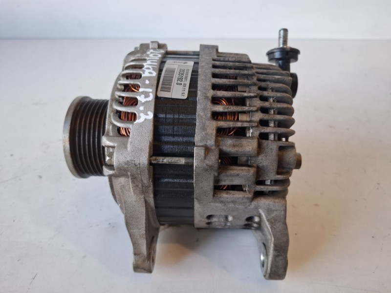 Recambio de alternador para nissan pathfinder (r51) yd25 referencia OEM IAM   