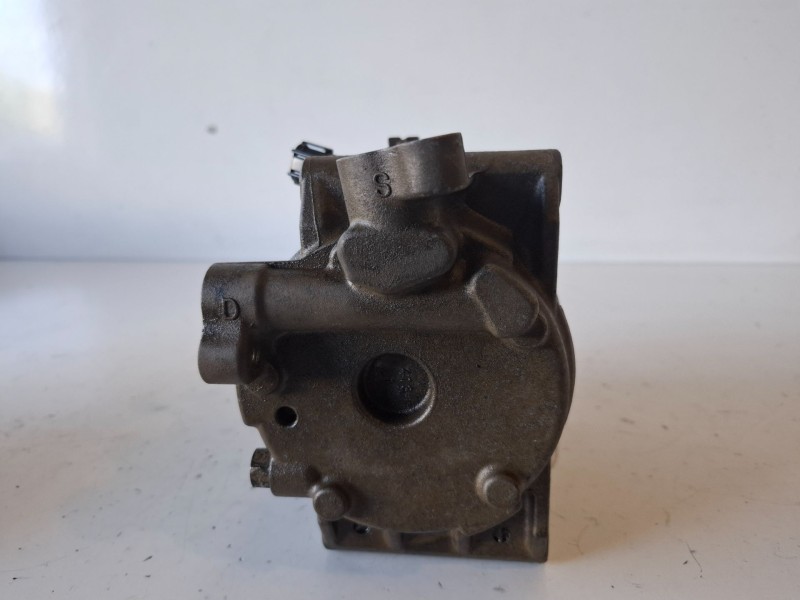 Recambio de compresor aire acondicionado para nissan pathfinder (r51) yd25 referencia OEM IAM 92600EB30A  