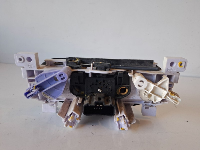 Recambio de mando calefaccion / aire acondicionado para dacia sandero k9k796 referencia OEM IAM N106278B  
