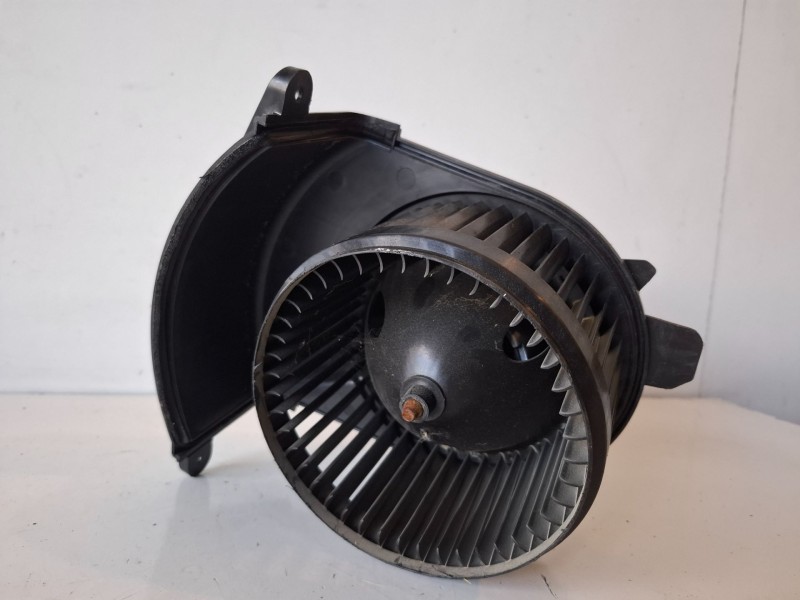 Recambio de ventilador calefaccion para renault kangoo ii (f/kw0) k9k608 referencia OEM IAM   