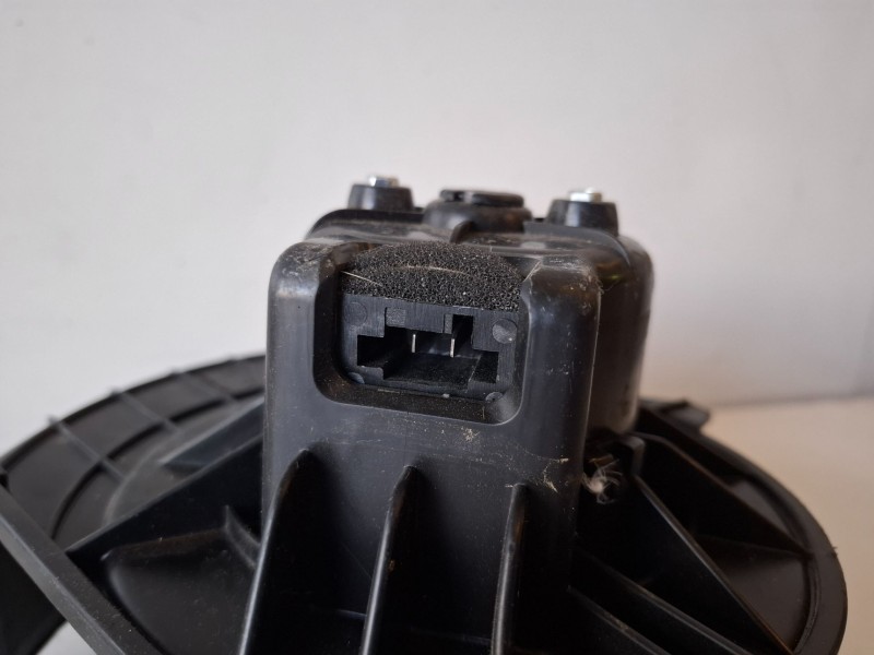 Recambio de ventilador calefaccion para renault kangoo ii (f/kw0) k9k608 referencia OEM IAM   