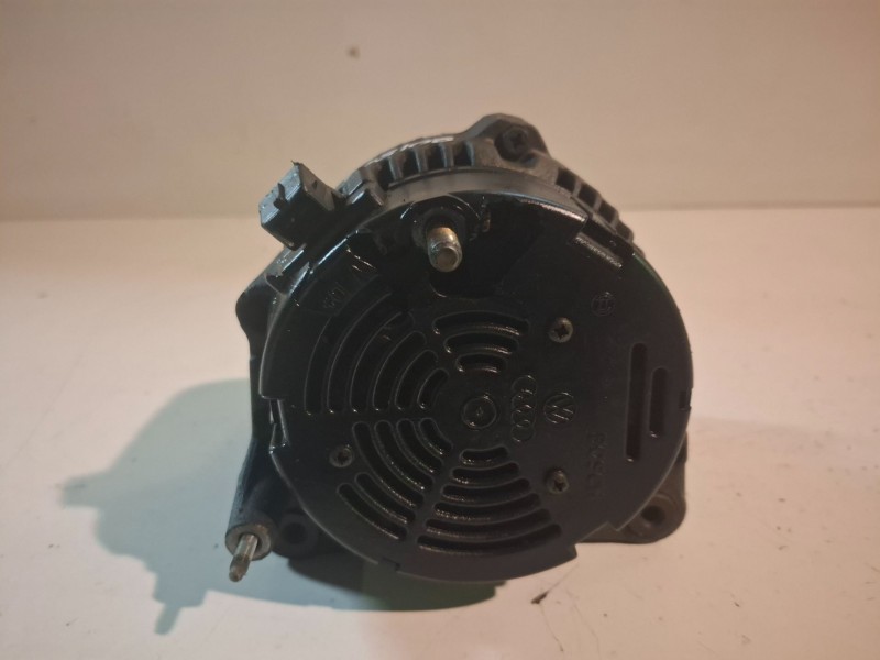 Recambio de alternador para seat ibiza (6k1) aex referencia OEM IAM 0123310019  