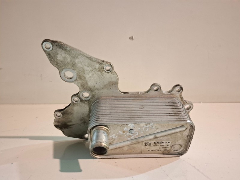 Recambio de enfriador aceite motor para opel insignia b sports tourer b20dth referencia OEM IAM 55495019  