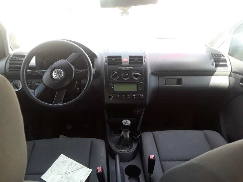 volkswagen touran (1t1) del año 2004