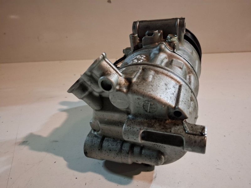 Recambio de compresor aire acondicionado para opel insignia b sports tourer b20dth referencia OEM IAM 39034464  