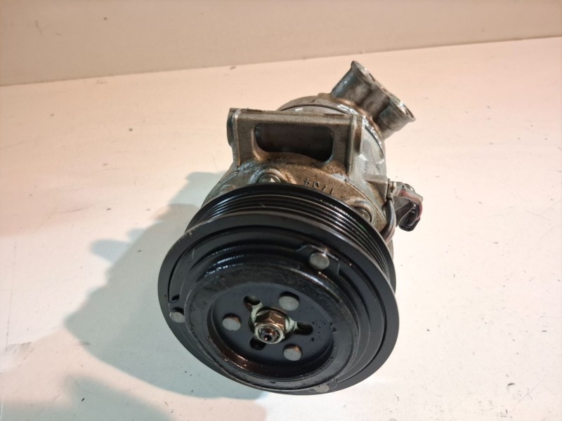 Recambio de compresor aire acondicionado para opel insignia b sports tourer b20dth referencia OEM IAM 39034464  