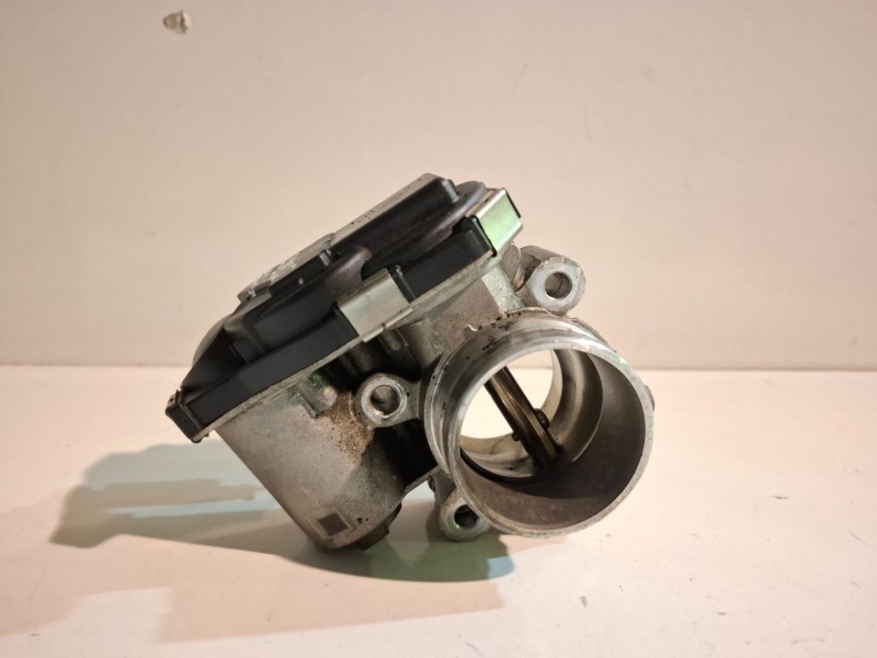 Recambio de caja mariposa para opel insignia b sports tourer b20dth referencia OEM IAM 55496779AA  