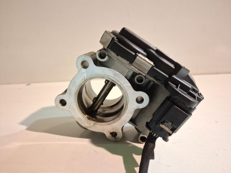 Recambio de caja mariposa para opel insignia b sports tourer b20dth referencia OEM IAM 55496779AA  