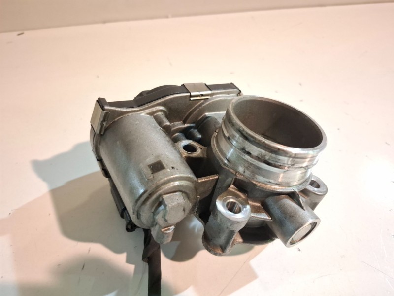 Recambio de caja mariposa para opel insignia b sports tourer b20dth referencia OEM IAM 55496779AA  