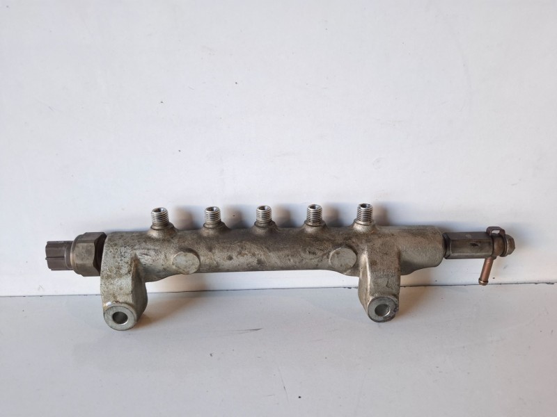 Recambio de rampa inyectora para nissan pathfinder (r51) yd25 referencia OEM IAM 065011G03266  