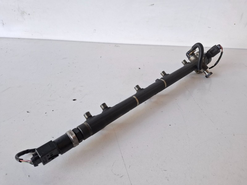 Recambio de rampa inyectora para mercedes-benz clase a (bm 168) 668940 referencia OEM IAM   