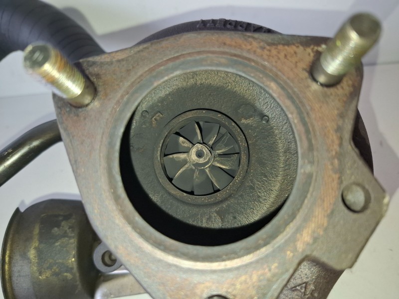 Recambio de turbocompresor para volvo s60 berlina d5244t referencia OEM IAM 7231671  