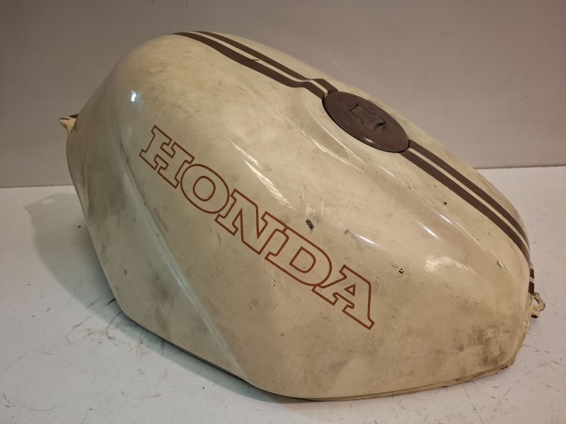 Recambio de deposito combustible para honda cbr 600 f / cbr 600 rr pc19e referencia OEM IAM   
