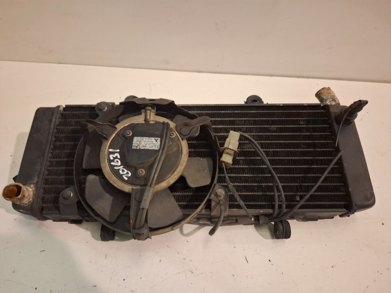 Recambio de radiador agua para honda cbr 600 f / cbr 600 rr pc19e referencia OEM IAM   