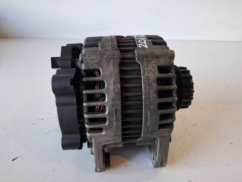 Recambio de alternador para volkswagen t5 transporter furgón/combi (7h) axd referencia OEM IAM 070903024B  
