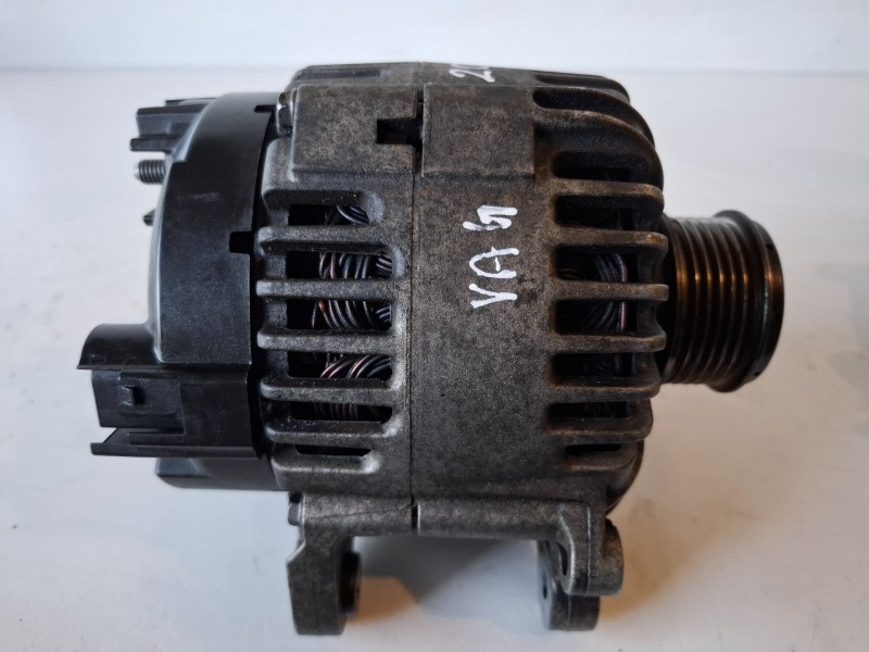 Recambio de alternador para seat ibiza berlina (6j5) bls referencia OEM IAM 06F903023C  
