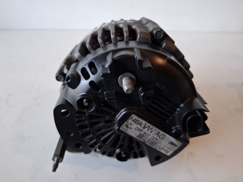 Recambio de alternador para seat ibiza berlina (6j5) bls referencia OEM IAM 06F903023C  