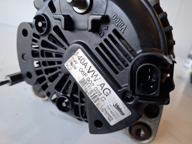 Recambio de alternador para seat ibiza berlina (6j5) bls referencia OEM IAM 06F903023C  