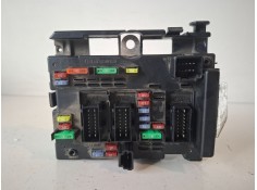 Recambio de caja reles / fusibles para citroen c3 8hy referencia OEM IAM 9657608580  