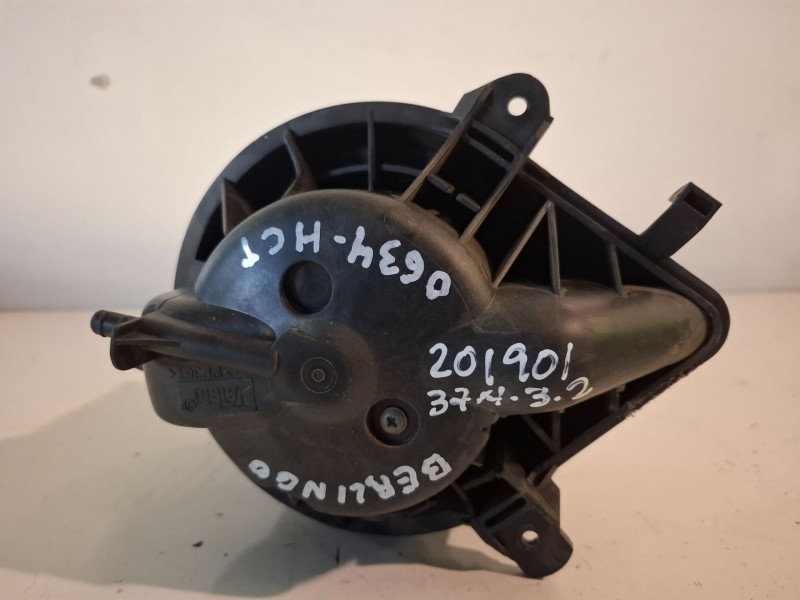Recambio de ventilador calefaccion para citroen berlingo 9hw referencia OEM IAM   