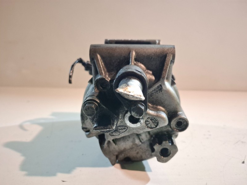 Recambio de compresor aire acondicionado para renault megane ii grandtour k9k732 referencia OEM IAM 8200940837  