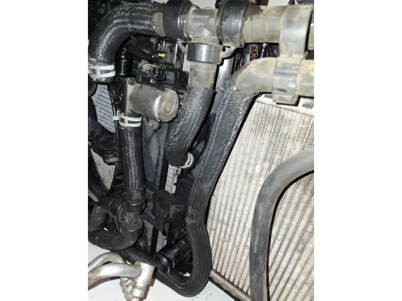 Recambio de radiador agua para dacia dokker express k9k872 referencia OEM IAM 214104225R  