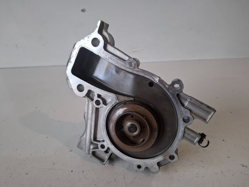 Recambio de bomba agua para opel insignia b sports tourer b20dth referencia OEM IAM 55485156  