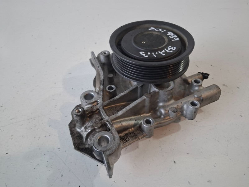 Recambio de bomba agua para opel insignia b sports tourer b20dth referencia OEM IAM 55485156  