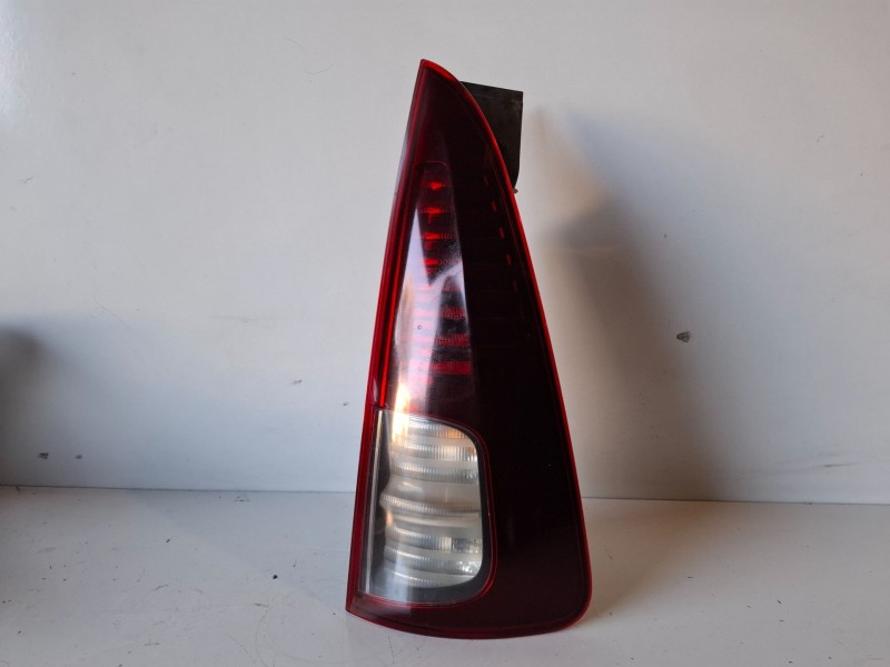 Recambio de piloto trasero derecho para renault espace iv (jk0) m9r740 referencia OEM IAM 8200394724  