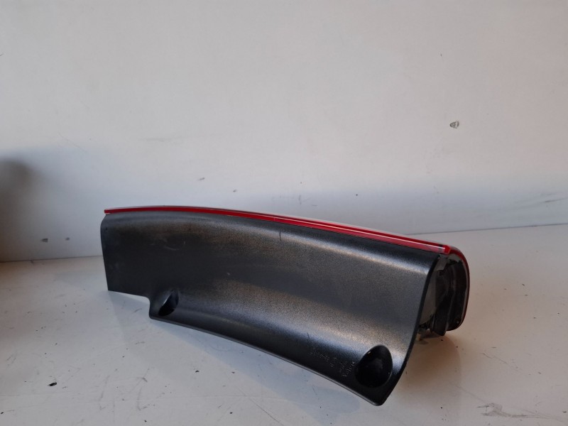 Recambio de piloto trasero derecho para renault espace iv (jk0) m9r740 referencia OEM IAM 8200394724  
