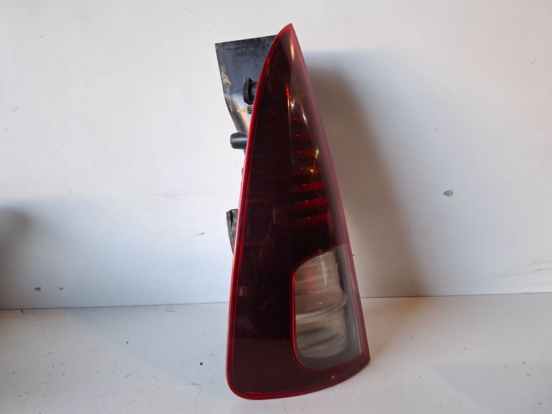 Recambio de piloto trasero izquierdo para renault espace iv (jk0) m9r740 referencia OEM IAM 8200394722  