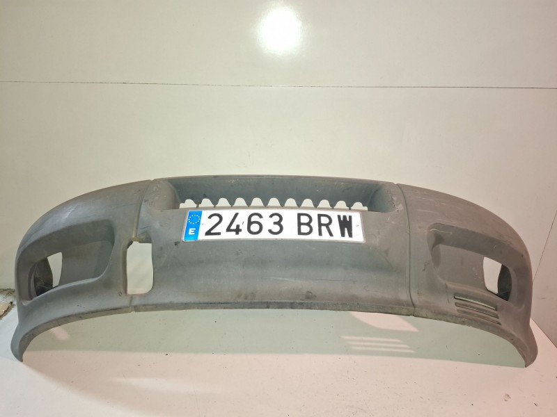 Recambio de paragolpes delantero para iveco daily camión/volquete 814043b referencia OEM IAM   