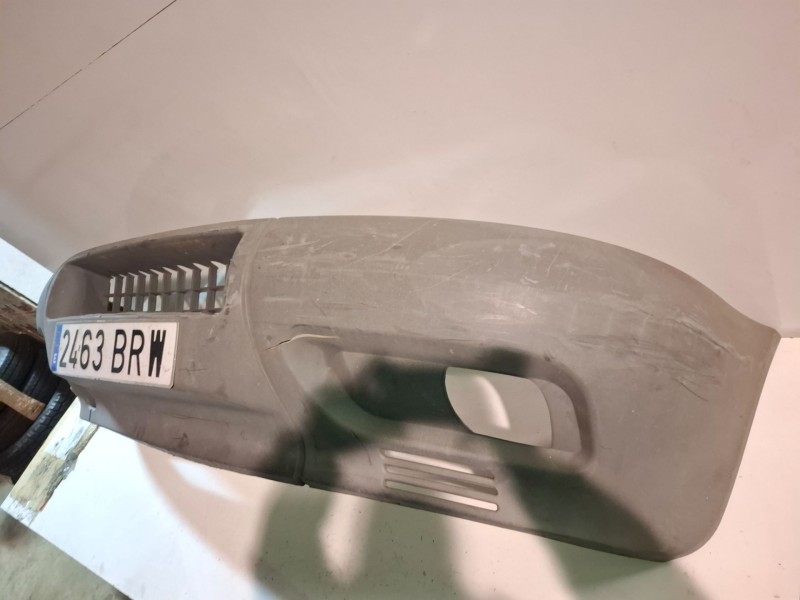Recambio de paragolpes delantero para iveco daily camión/volquete 814043b referencia OEM IAM   