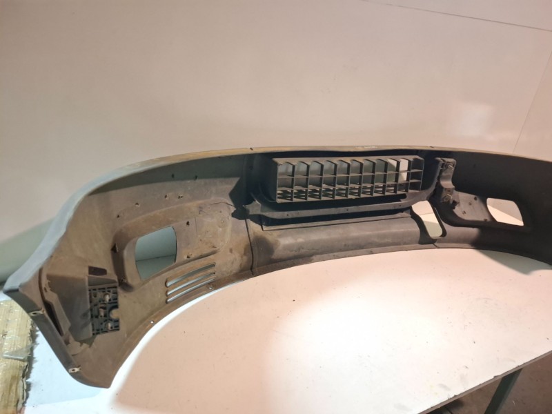 Recambio de paragolpes delantero para iveco daily camión/volquete 814043b referencia OEM IAM   