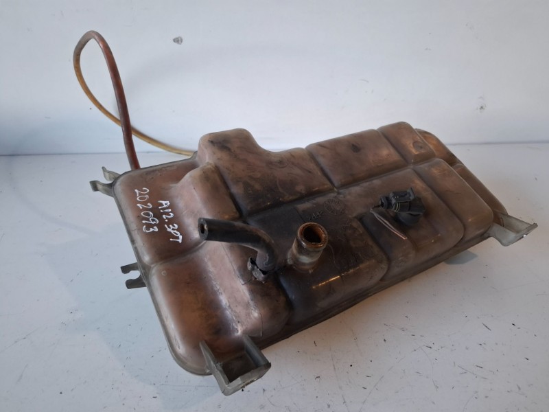 Recambio de deposito expansion para iveco daily camión/volquete 814043b referencia OEM IAM   
