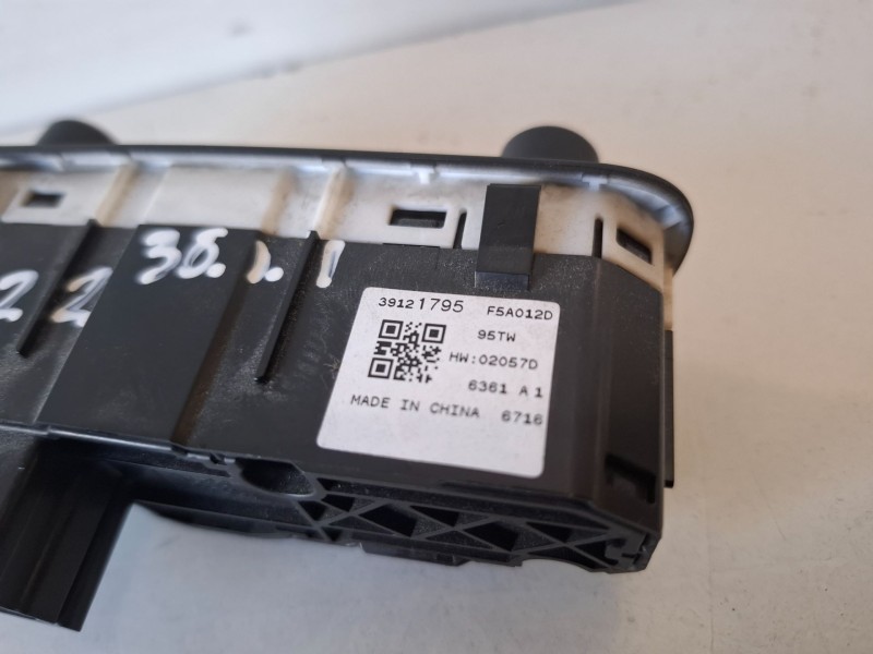 Recambio de mando luces para opel insignia b sports tourer b16dth referencia OEM IAM 39121795  