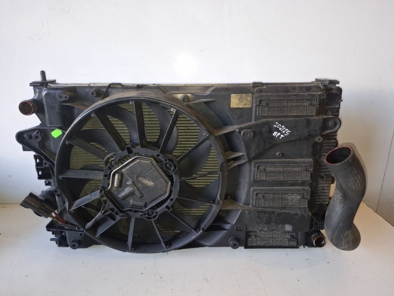 Recambio de radiador agua para opel insignia b sports tourer b16dth referencia OEM IAM 84208036  