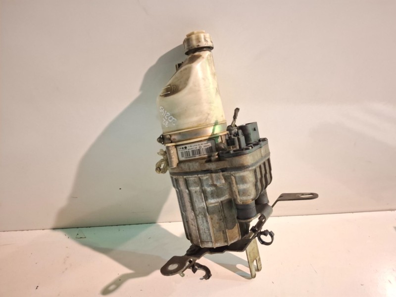 Recambio de bomba direccion para opel astra h berlina z17dth referencia OEM IAM 13192897  