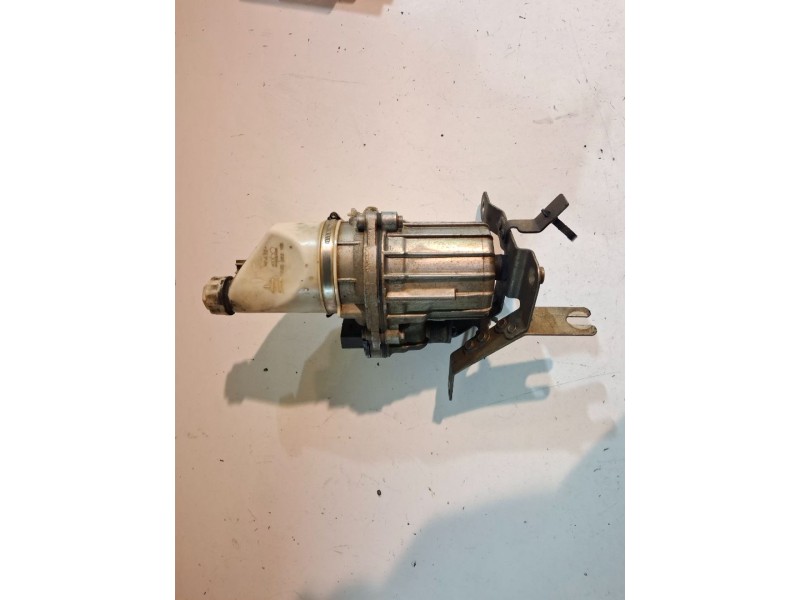 Recambio de bomba direccion para opel astra h berlina z17dth referencia OEM IAM 13192897  