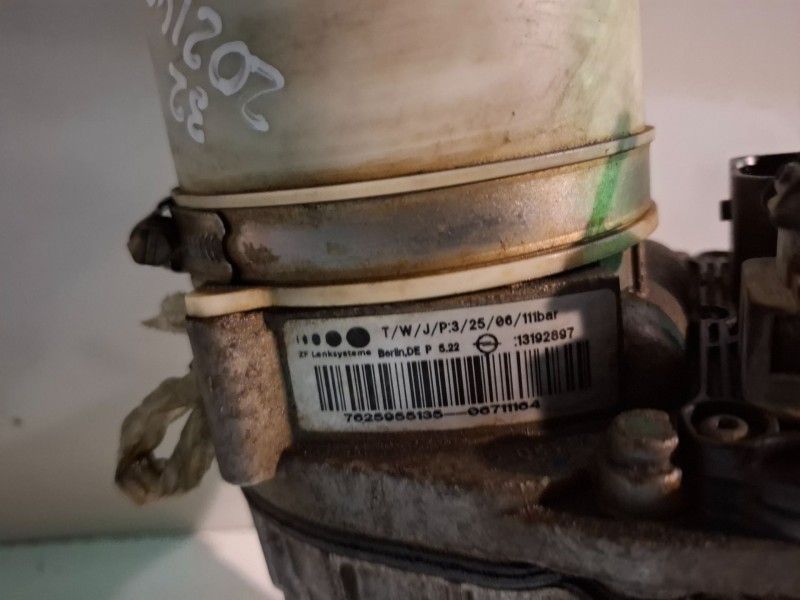 Recambio de bomba direccion para opel astra h berlina z17dth referencia OEM IAM 13192897  