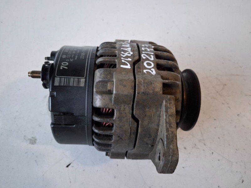 Recambio de alternador para nissan terrano ii (r20) td27 referencia OEM IAM 0123310033  